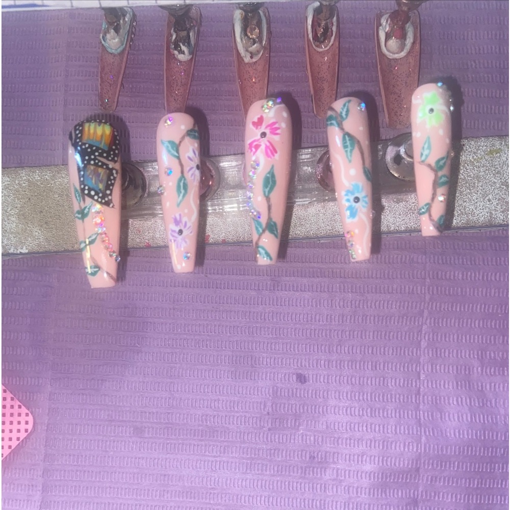 Beautiful handmade press on nails